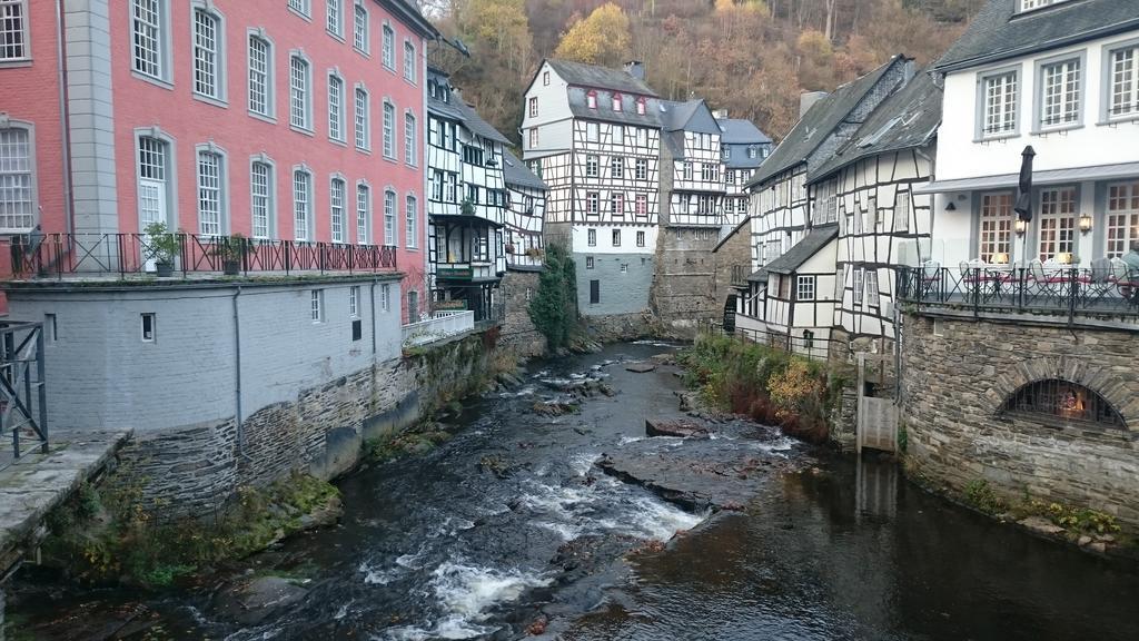 Eleganza Monschau Hotell Exteriör bild