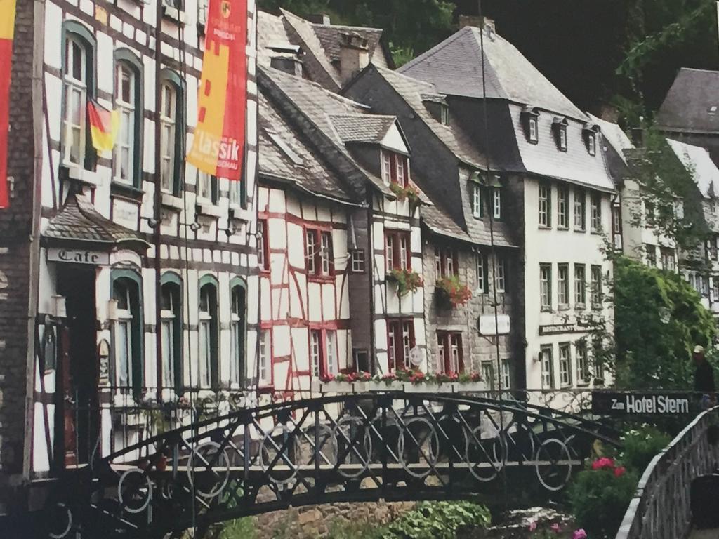 Eleganza Monschau Hotell Exteriör bild