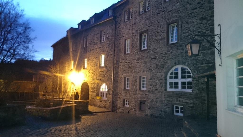 Eleganza Monschau Hotell Exteriör bild
