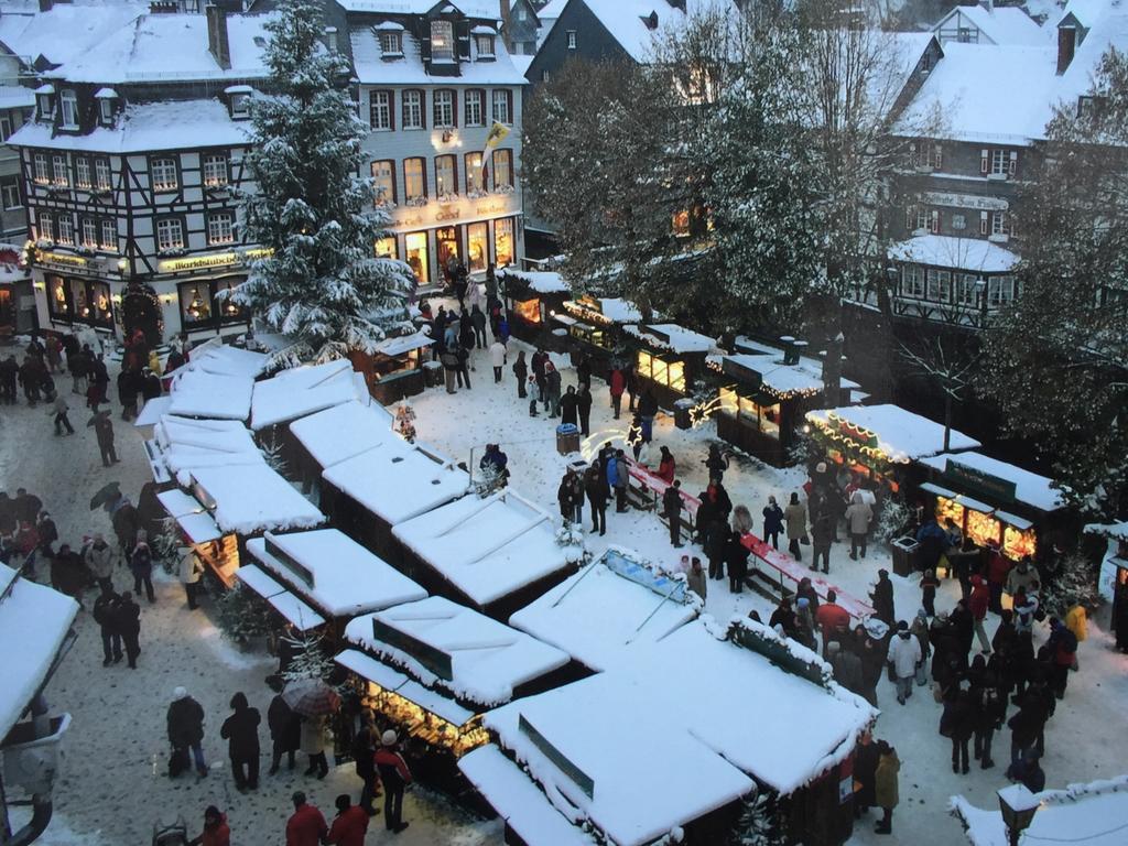 Eleganza Monschau Hotell Exteriör bild