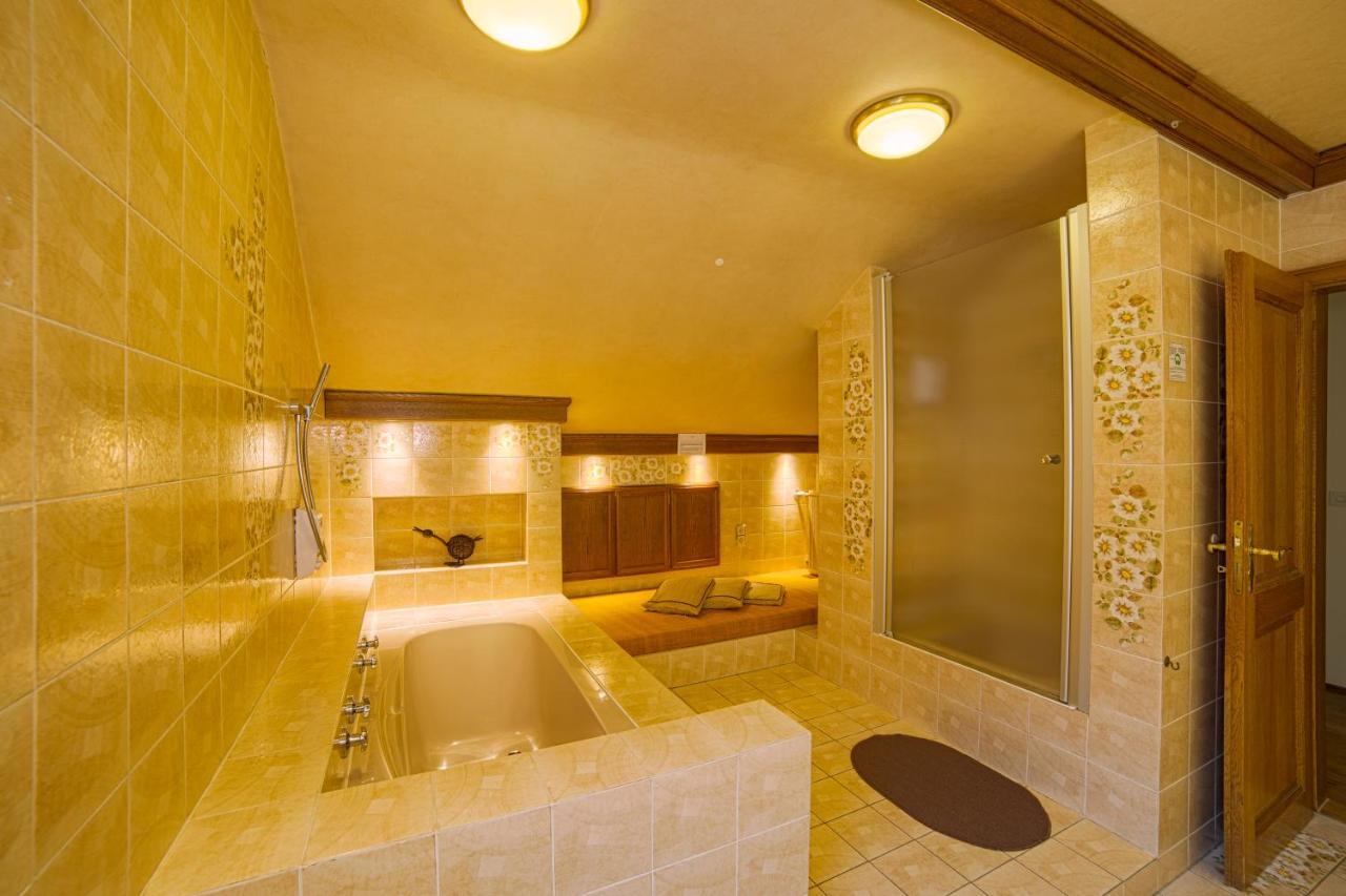 Eleganza Monschau Hotell Exteriör bild